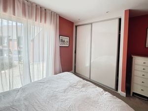 Bedroom 1- click for photo gallery